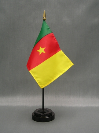 Cameroon Flag-4" x 6" Desk Flag-0